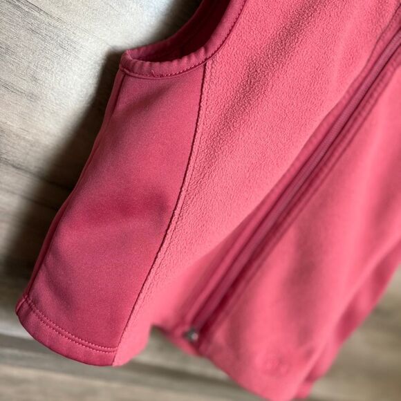 American Girl Pink Red Fleece Fall Winter Zipper Vest Girls 6 great preworn cond - Picture 7 of 10